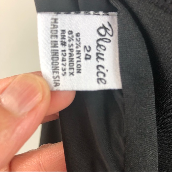 Bleu ice leaves design 1 piece swimsuit size 24 - Picture 7 of 8